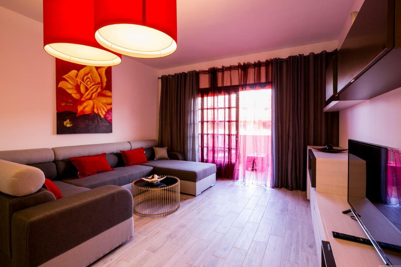 Spacious & Stylish Apartment Los Cristianos Los Cristianos  Zewnętrze zdjęcie